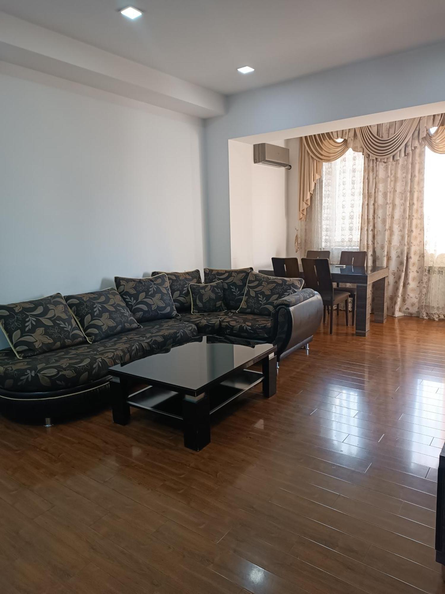 Rent Inn Yerevan On Buzand Street Bagian luar foto